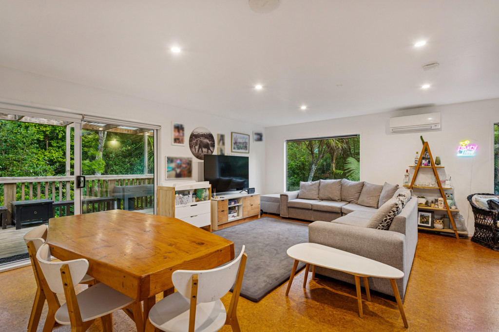 37 Upland Road, Huia - Photo 4