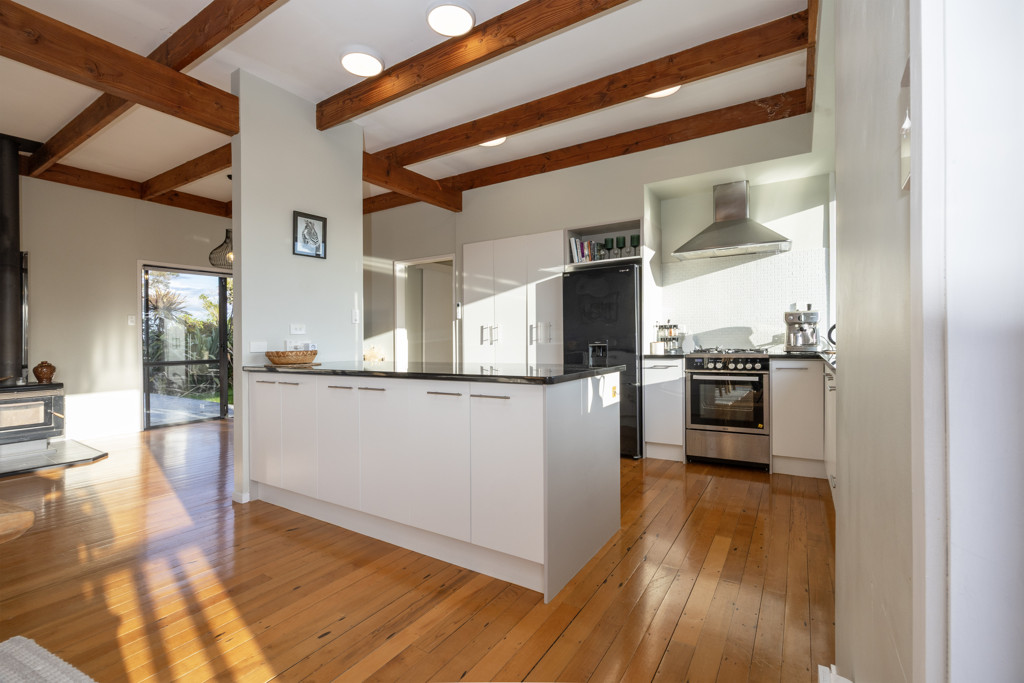 12 Victory Road, Laingholm - Photo 5