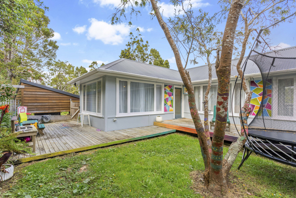 57 Kauri Point Road, Laingholm - Photo 7