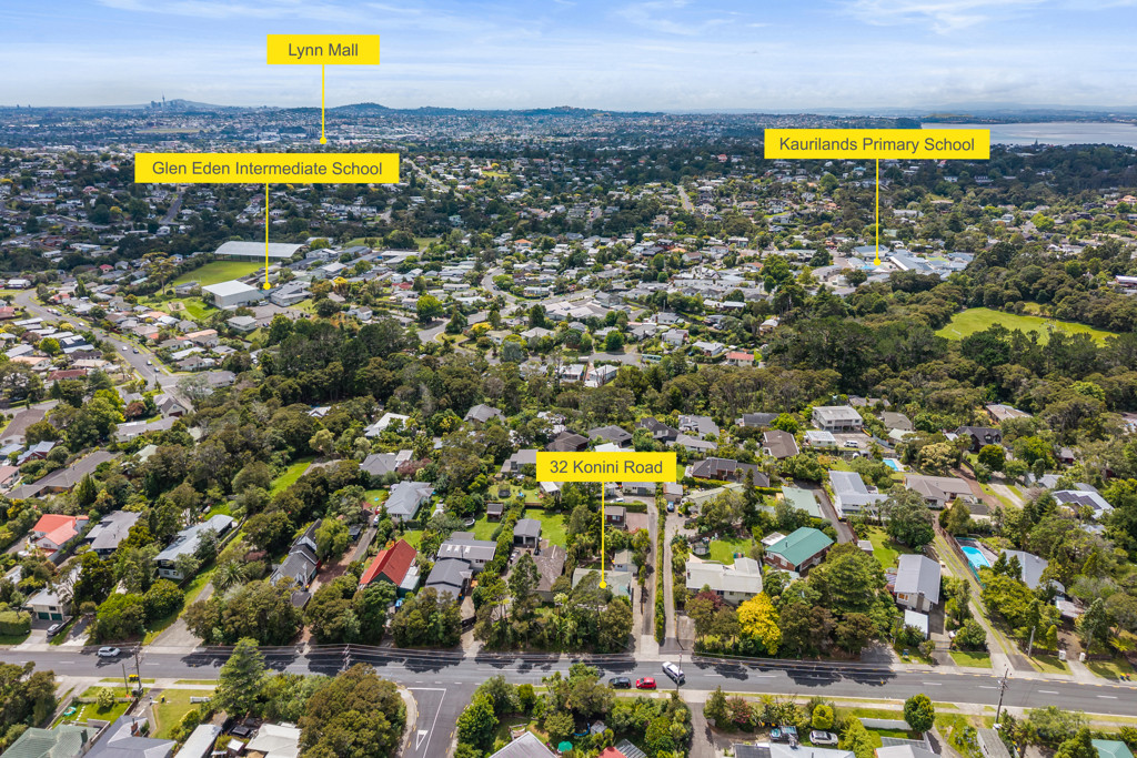 32 Konini Road, Titirangi - Photo 4