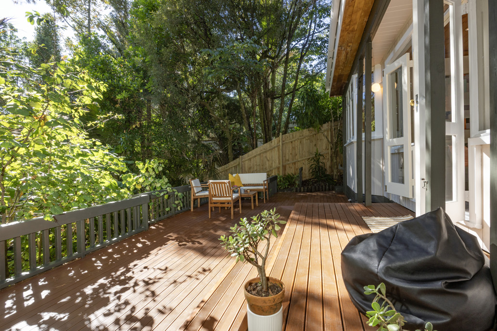 36 Paturoa Road, Titirangi - Photo 2