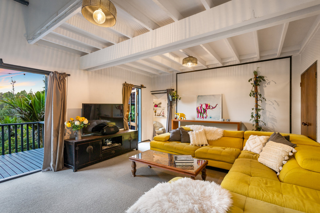 211 Shaw Road, Titirangi - Photo 7