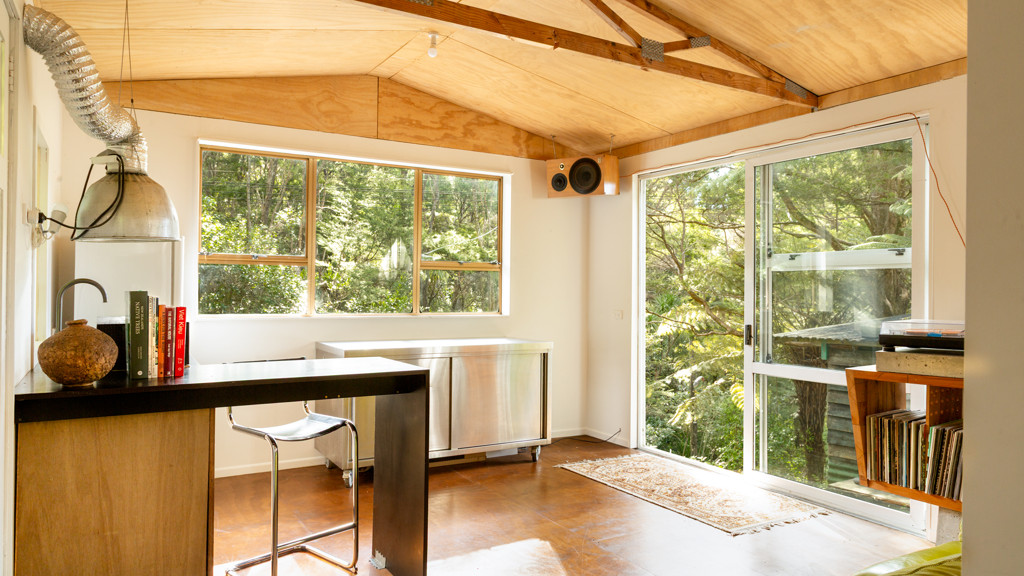 70 Mountain Road, Henderson Valley - Photo 4
