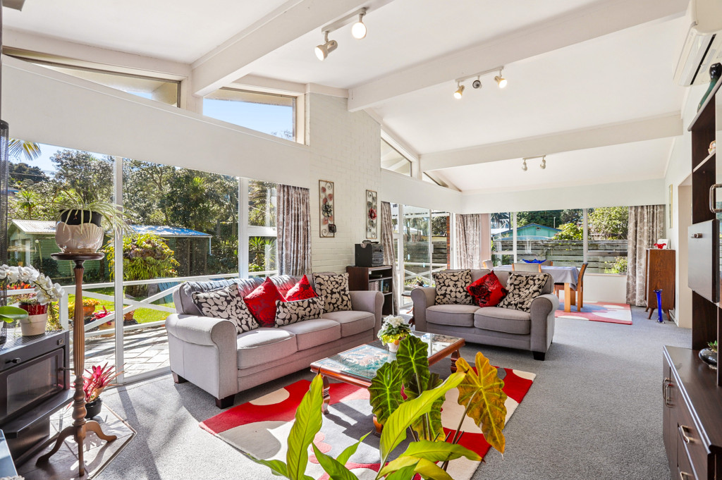 3 Western Road, Laingholm - Photo 2