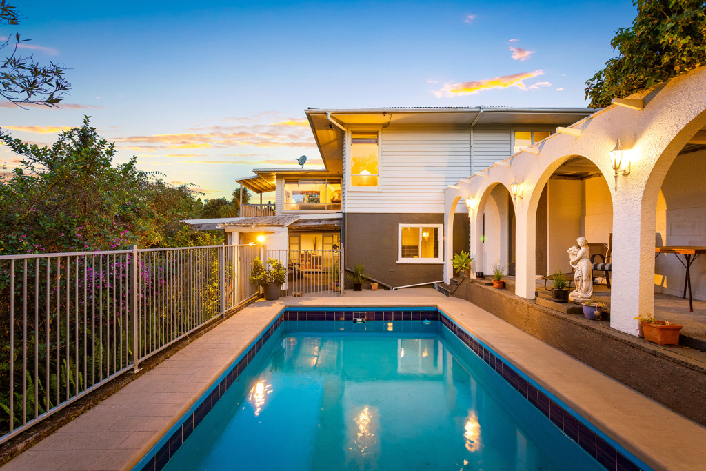108 Takahe Road, Titirangi