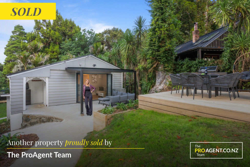 22 Hollywood Avenue, Titirangi