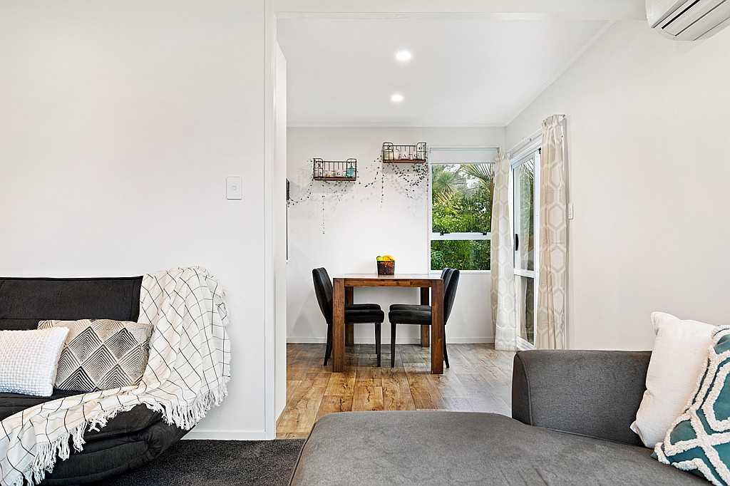27 Danube Lane, Glen Eden - Photo 7