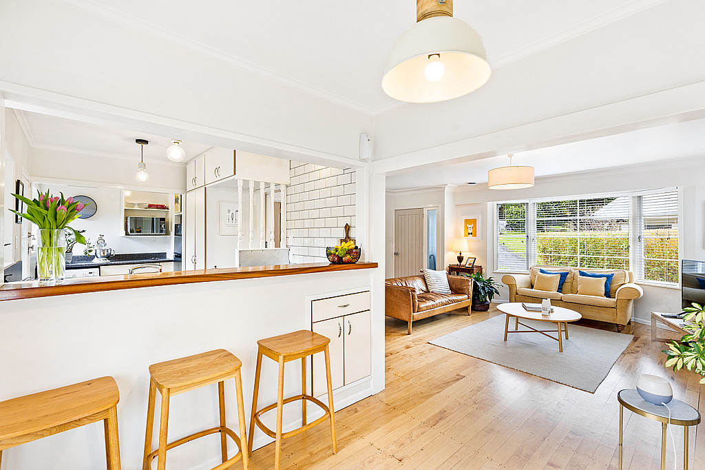 23 Rimutaka Place, Titirangi - Photo 5