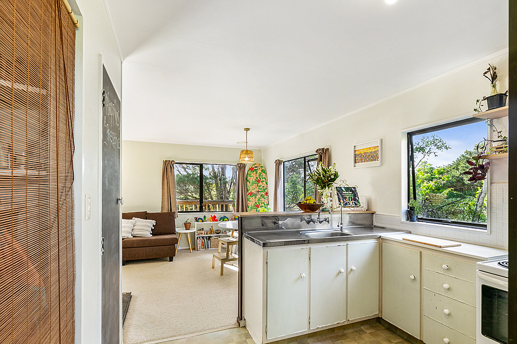 4 Staley Road, Parau - Photo 6