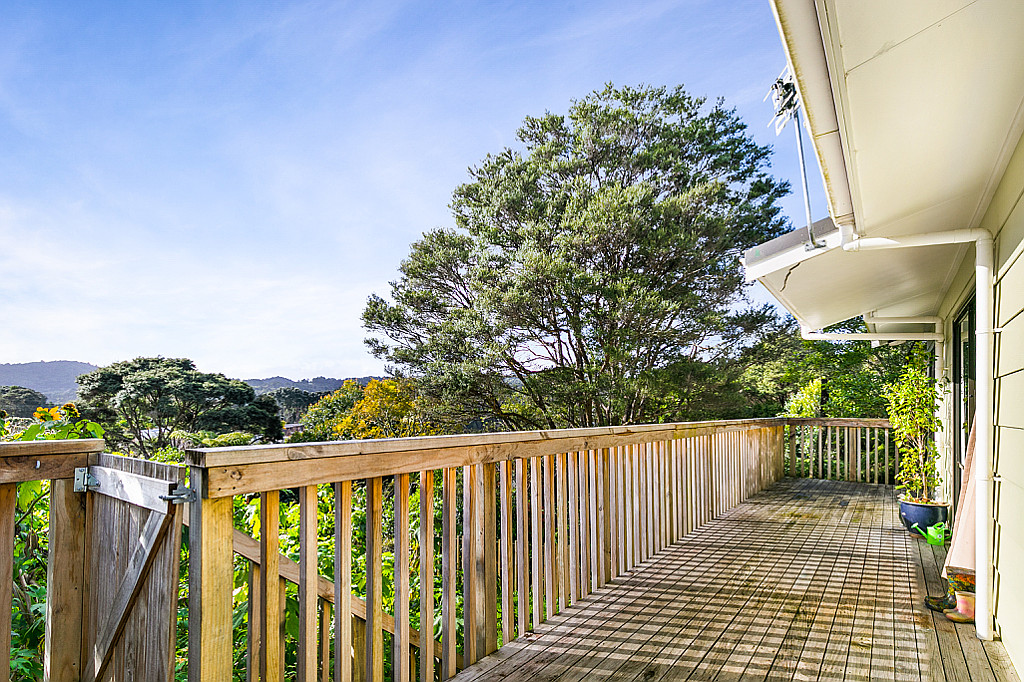 4 Staley Road, Parau - Photo 2