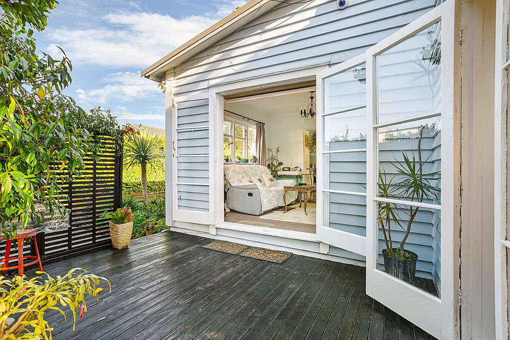 1/4 Kaurilands Road, Titirangi - Photo 4