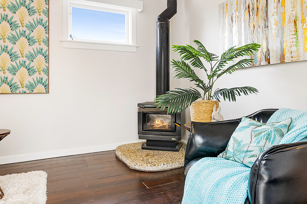 11 Rimutaka Place, Titirangi - Photo 4