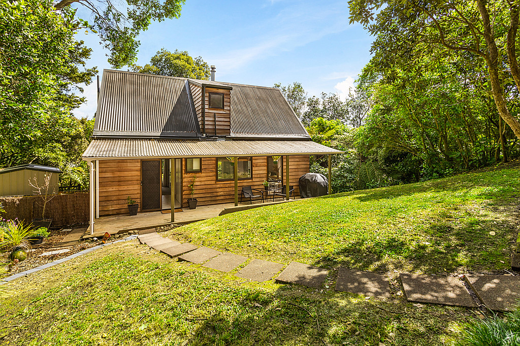 47 Arapito Road, Titirangi - Photo 7