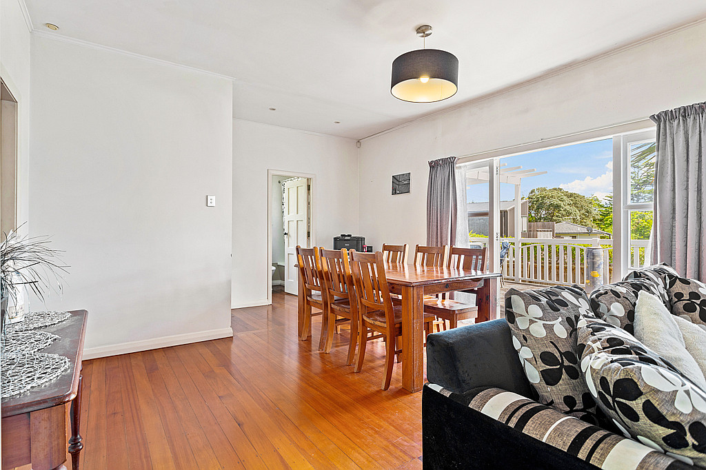 28a Derwent Crescent, Titirangi - Photo 5