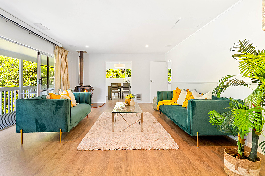 21 Landing Road, Titirangi - Photo 3
