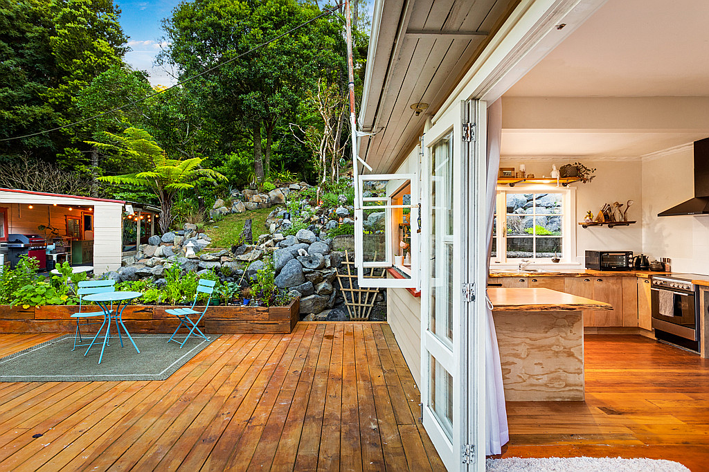 25 Western Road, Laingholm - Photo 6