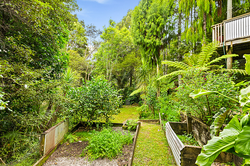 2 Janet Place, Laingholm - Photo 6