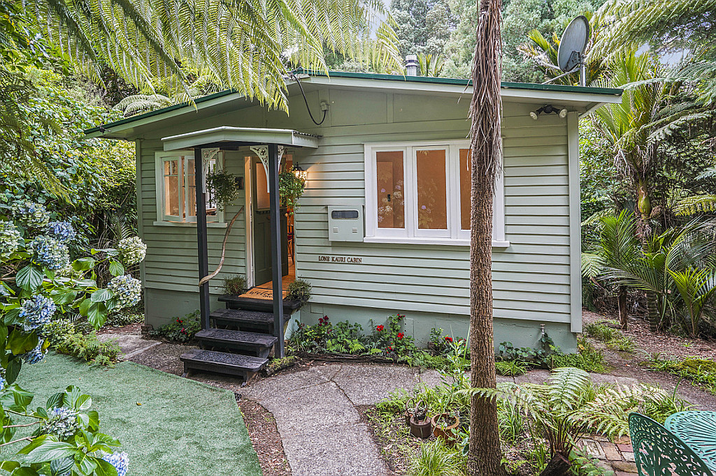 109 Wood Bay Road, Titirangi - Photo 2