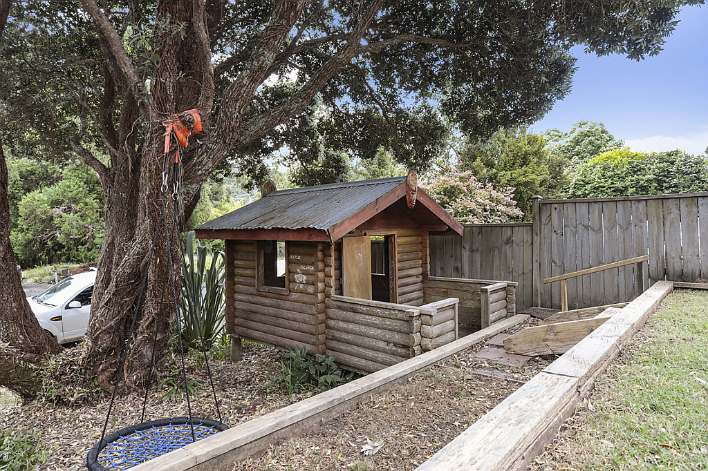 30 Rimutaka Place, Titirangi - Photo 5