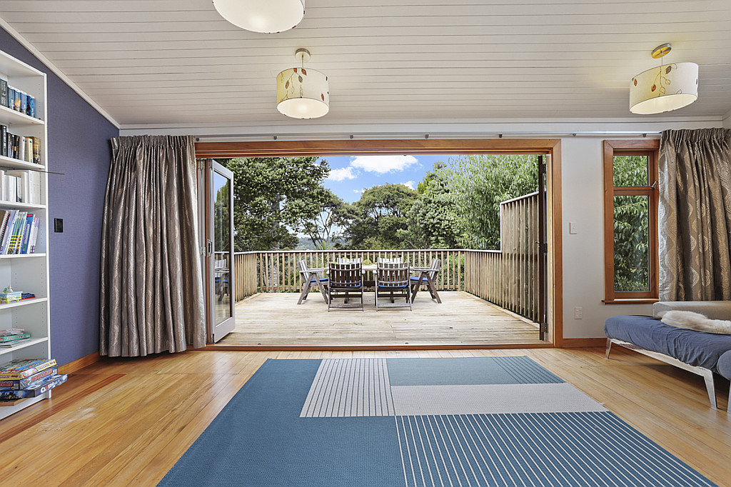 30 Rimutaka Place, Titirangi - Photo 4