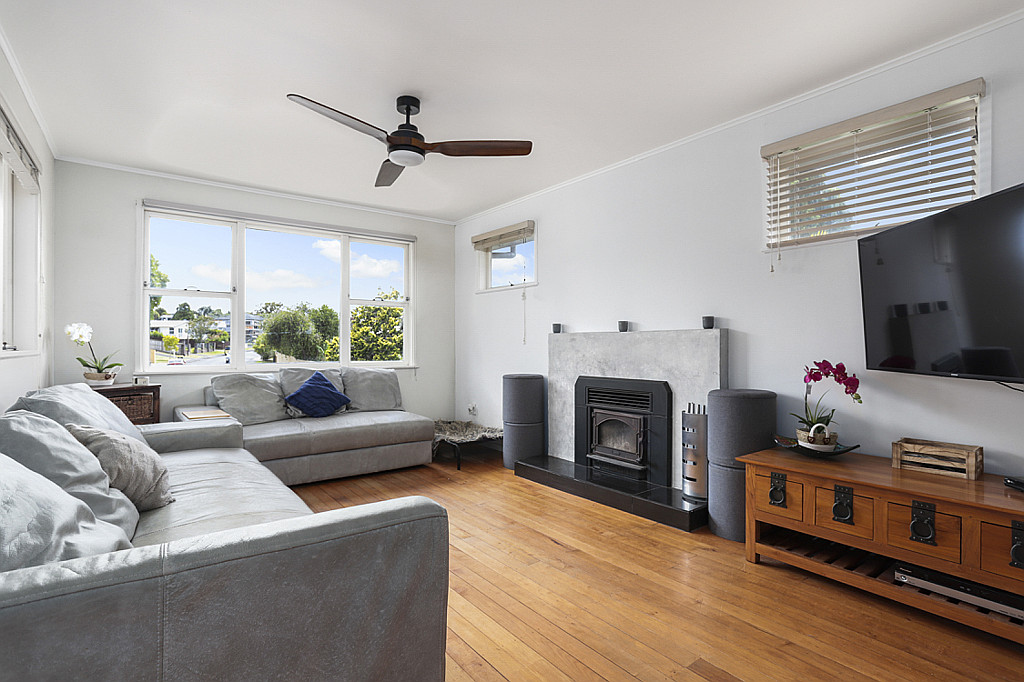 29 Patts Avenue, Glendene - Photo 5