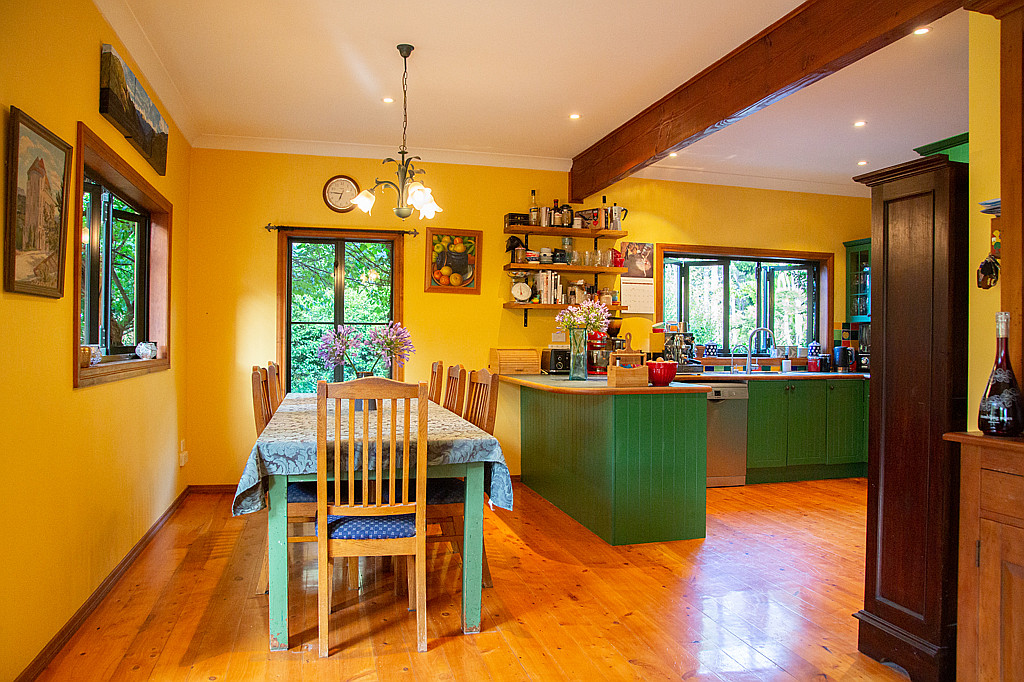 11 Greenwoods Close, Titirangi - Photo 4