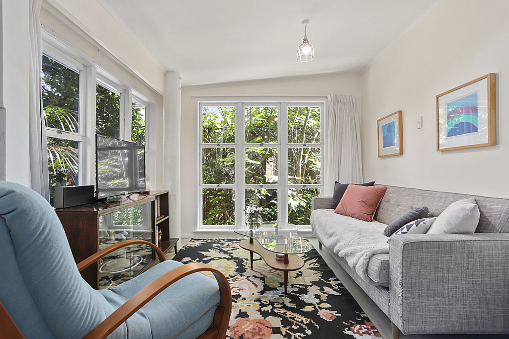 33 York Road, Titirangi - Photo 3
