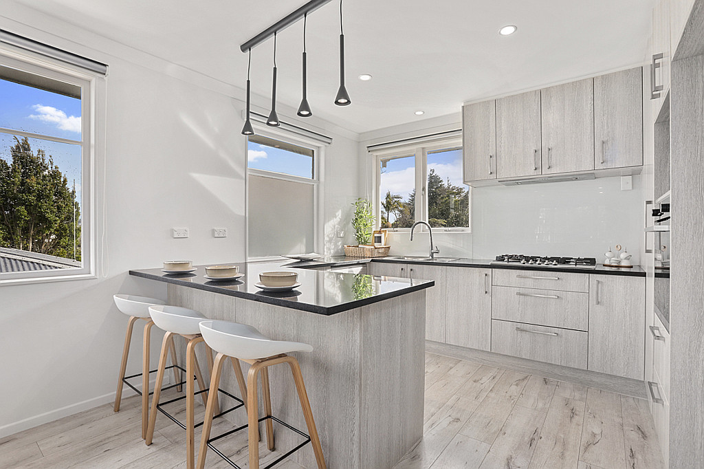 47 Atkinson Road, Titirangi - Photo 2
