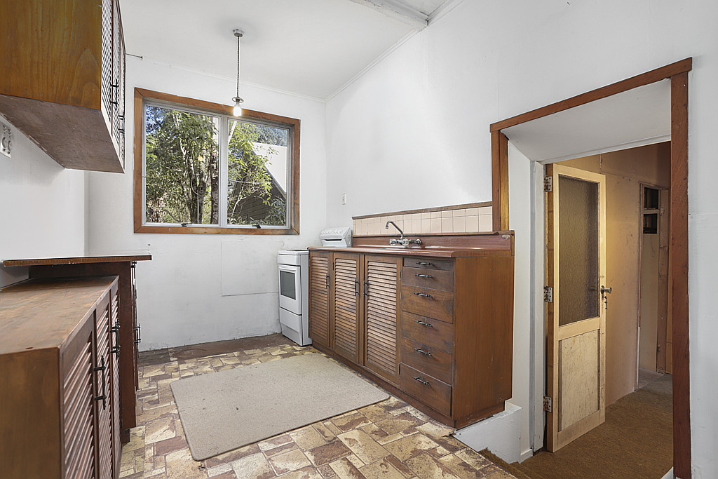 35 Tane Road, Laingholm - Photo 5