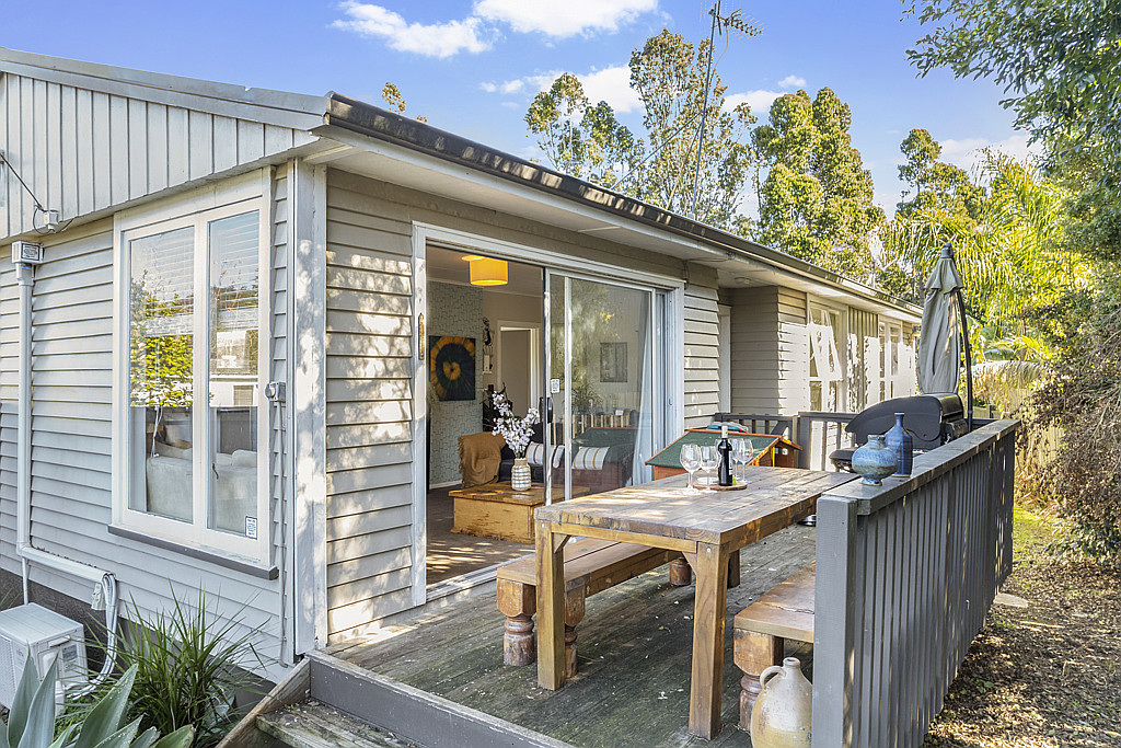 117 Atkinson Road, Titirangi - Photo 3