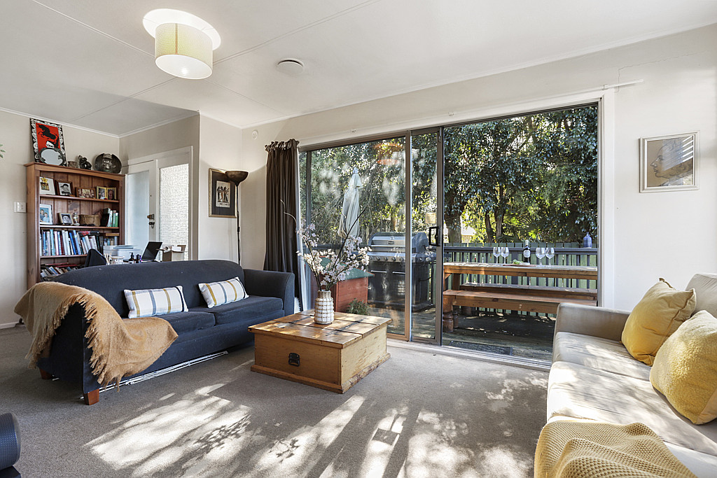 117 Atkinson Road, Titirangi - Photo 6