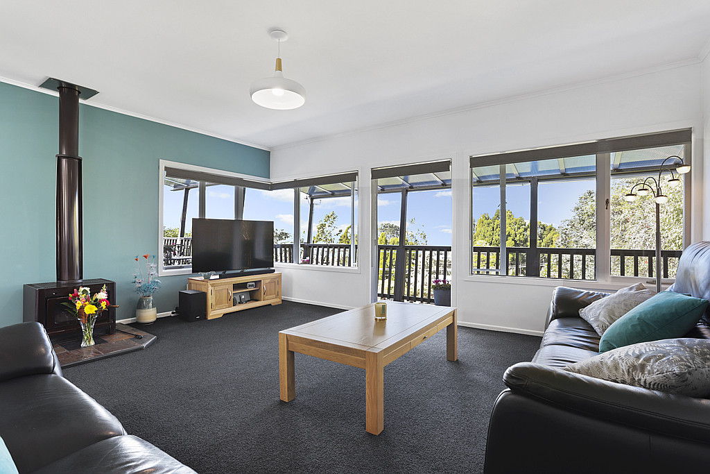 12 Rauhuia Crescent, Parau - Photo 5