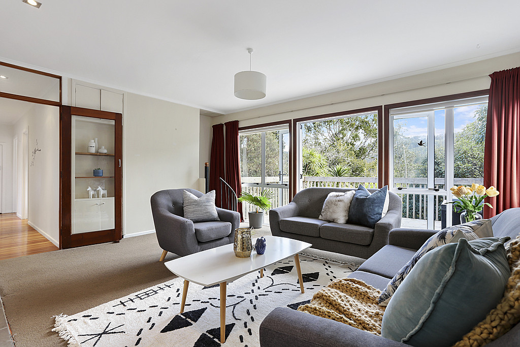 37 Rimutaka Place, Titirangi - Photo 5