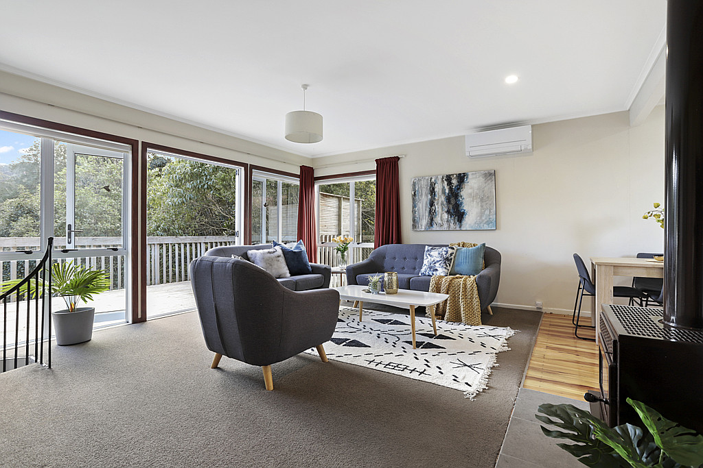 37 Rimutaka Place, Titirangi - Photo 4