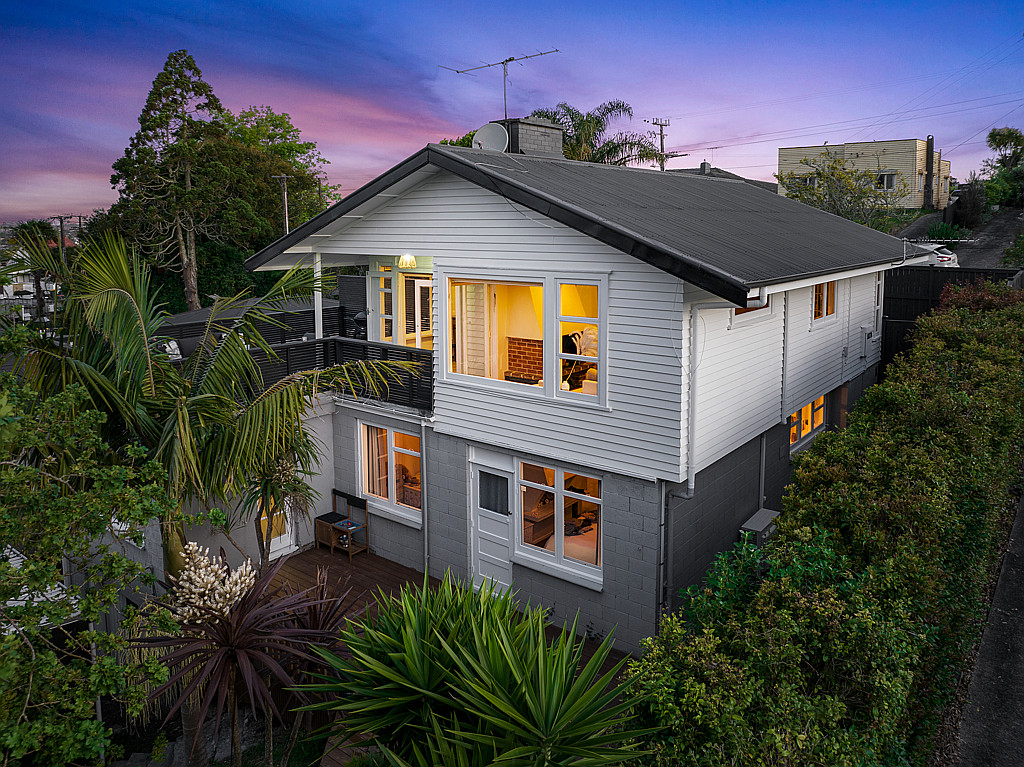 6 Eastglen Road, Glen Eden - Photo 2