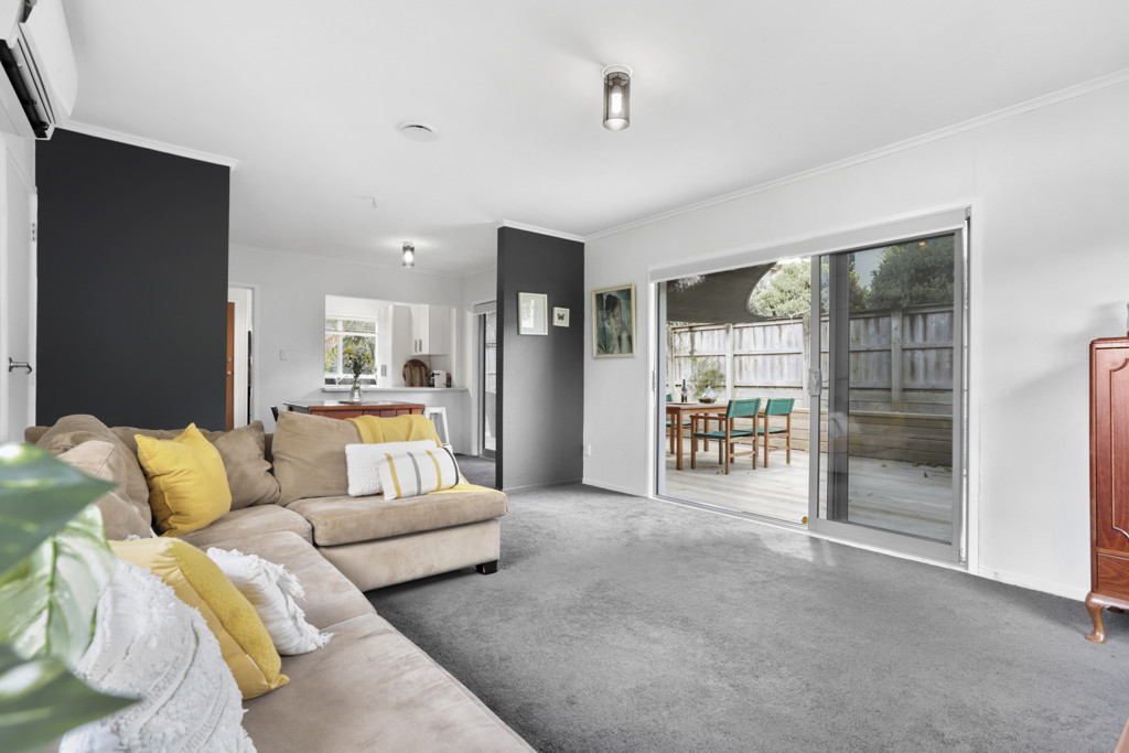 7 James Scott Place, Te Atatu South - Photo 6
