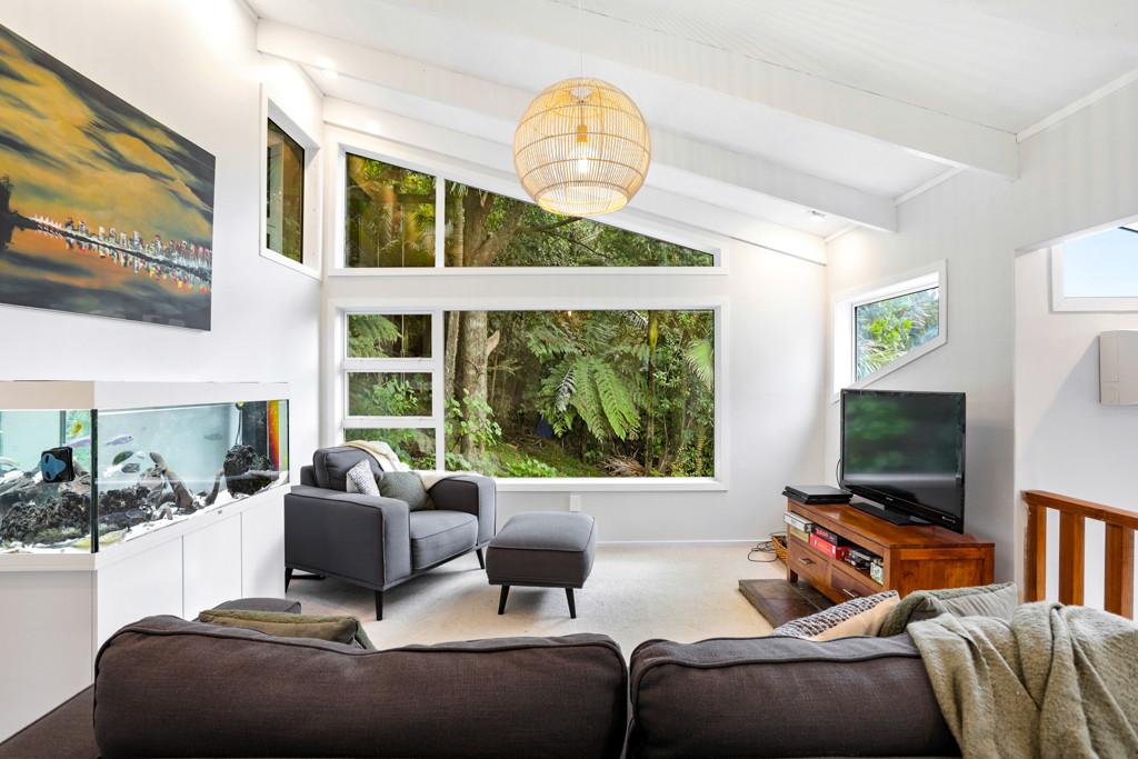 20 Warner Park Avenue, Laingholm - Photo 2