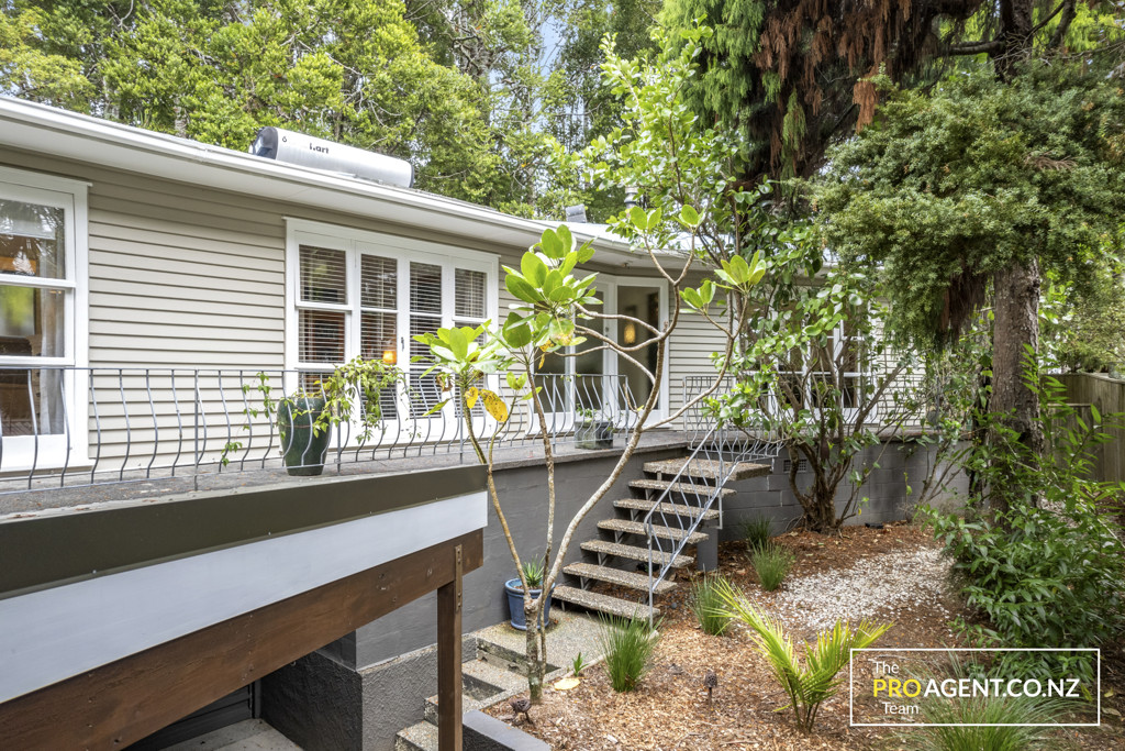 502 Huia Road, Laingholm - Photo 3