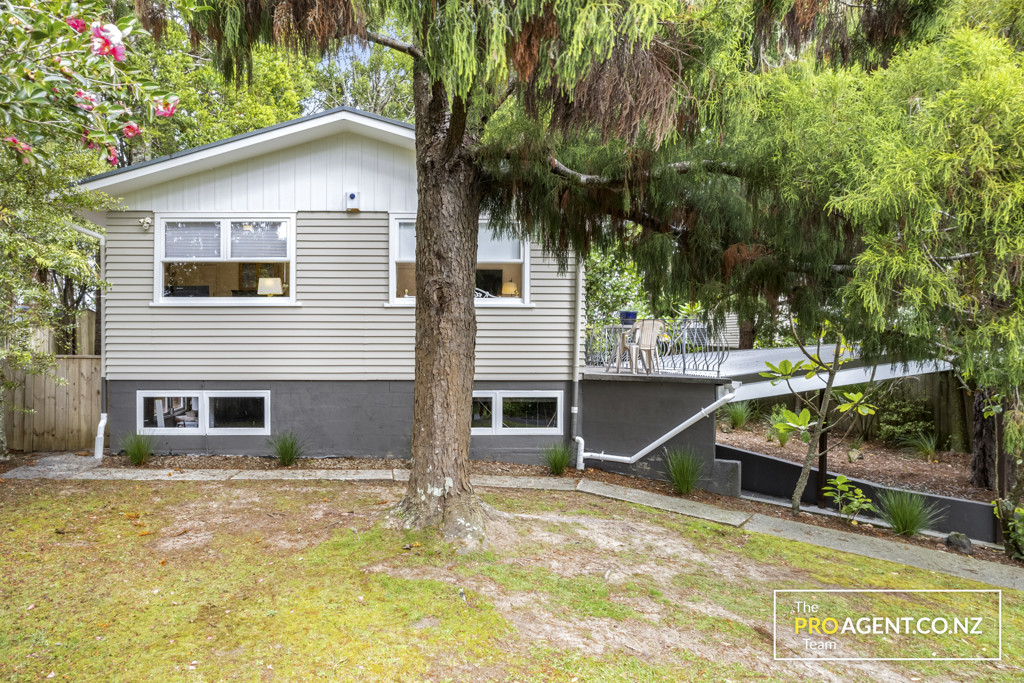 502 Huia Road, Laingholm - Photo 2