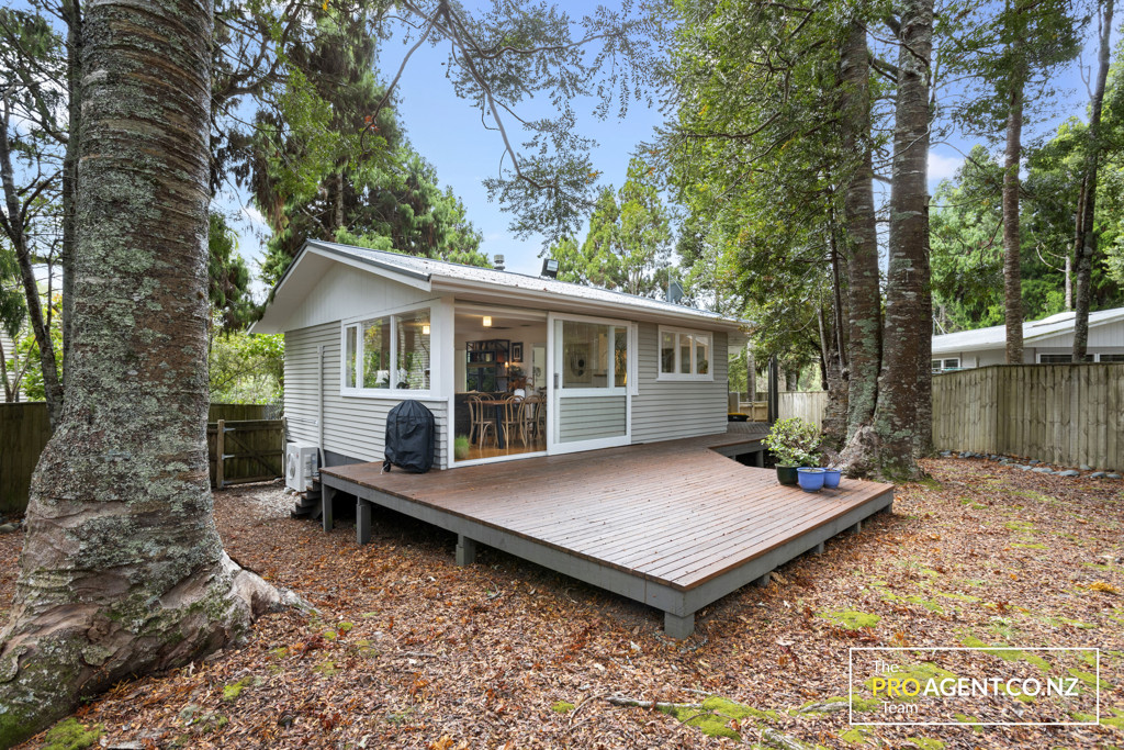 502 Huia Road, Laingholm - Photo 5