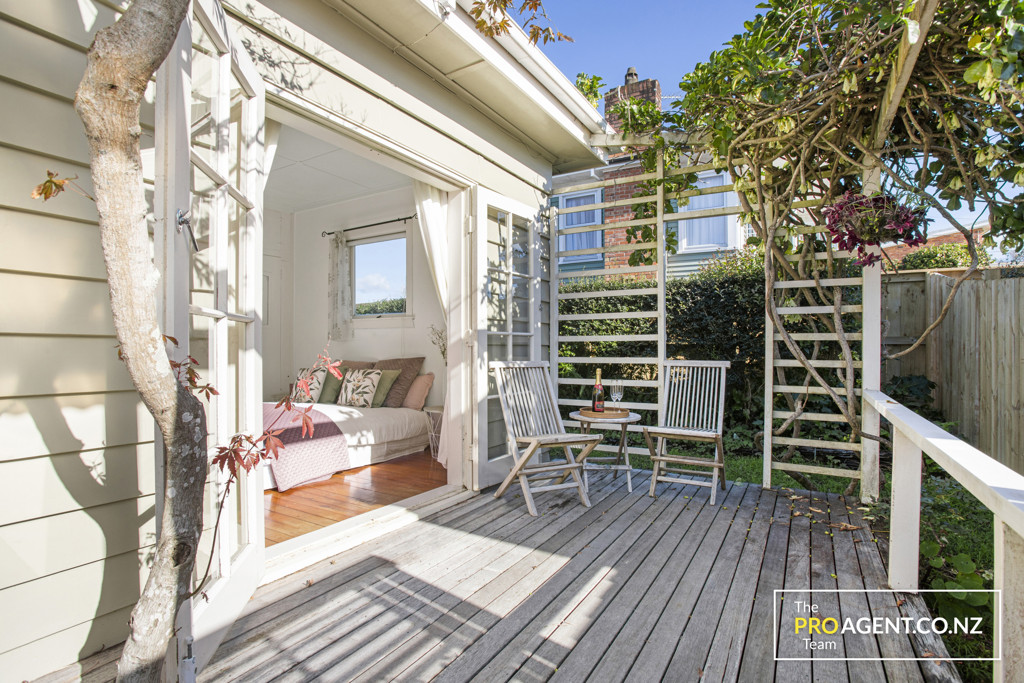 41 Eastglen Road, Glen Eden - Photo 3