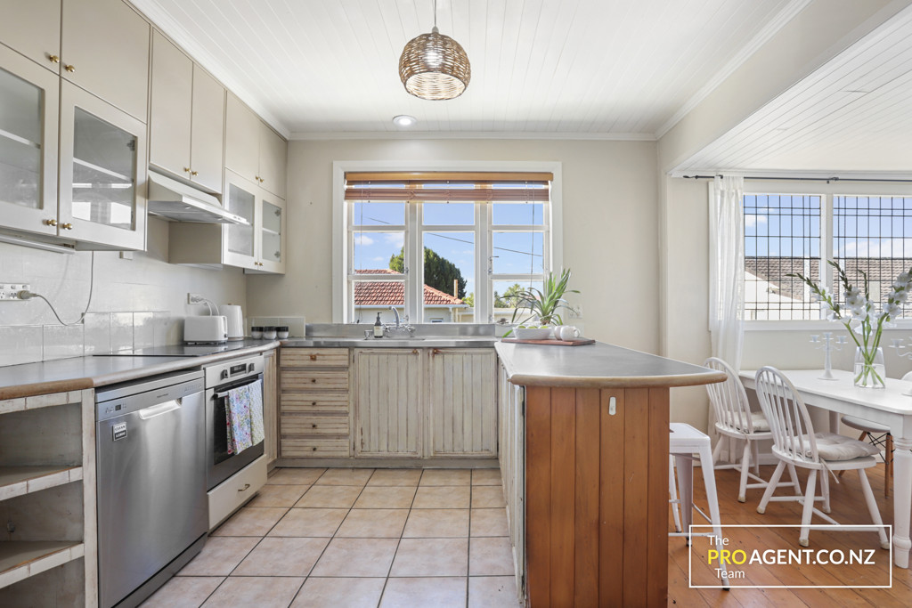 41 Eastglen Road, Glen Eden - Photo 7