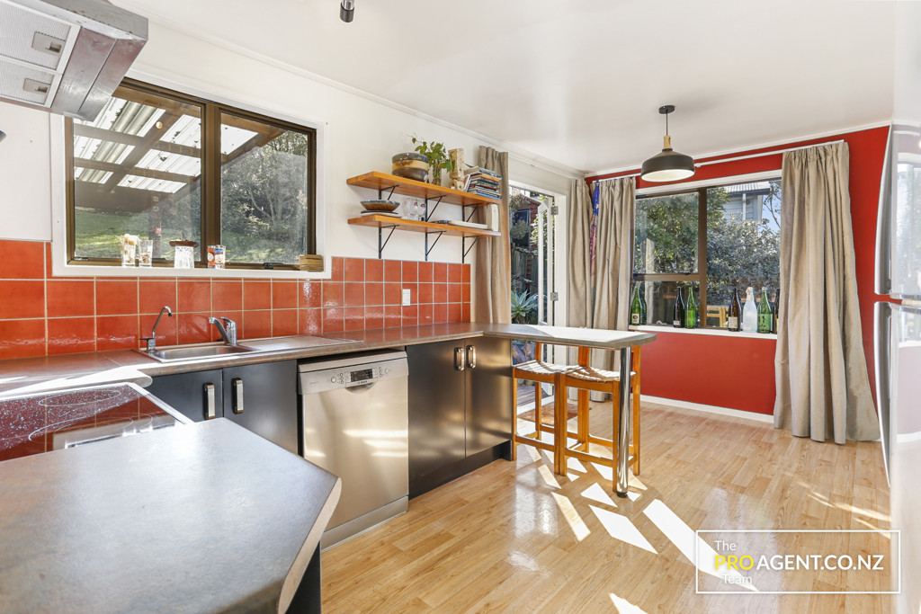 16 Panzic Place, Glen Eden - Photo 5
