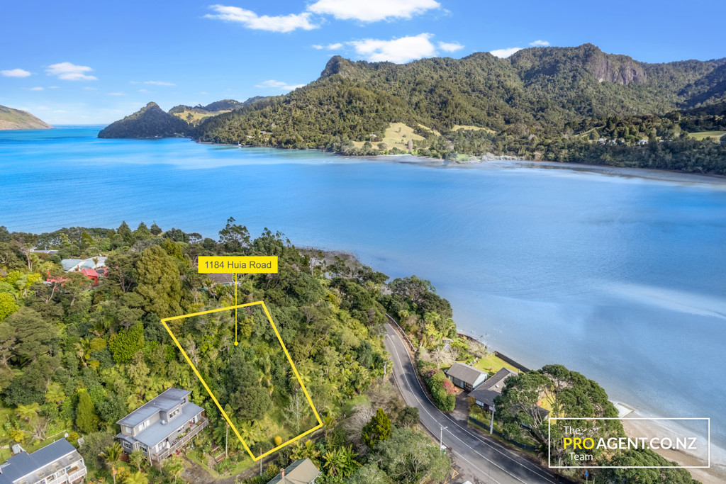 1184 Huia Road, Huia - Photo 3