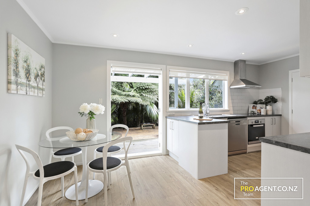 29 Hollywood Avenue, Titirangi - Photo 5