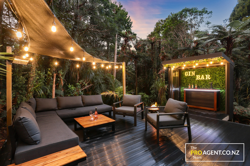 14 Turanga Road, Henderson Valley - Photo 2