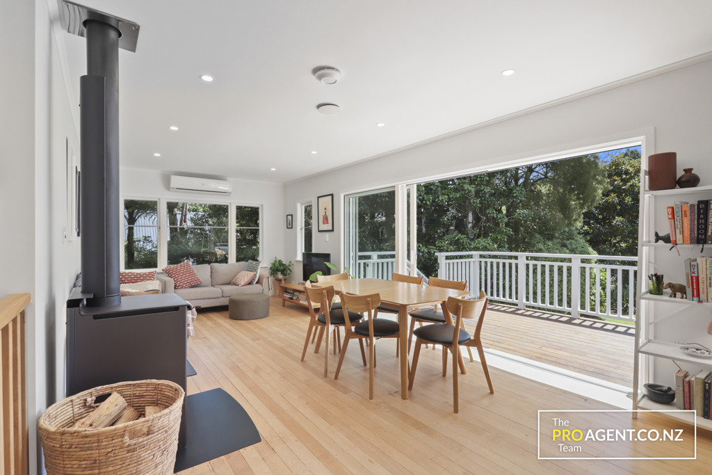 113 Woodlands Park Road, Titirangi - Photo 3