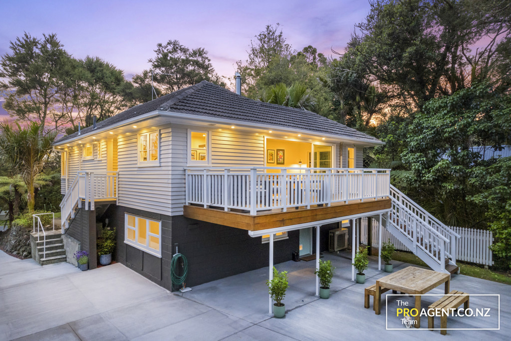 113 Woodlands Park Road, Titirangi - Photo 7