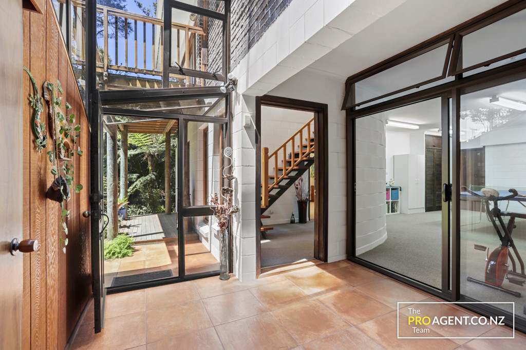 224 Konini Road, Titirangi - Photo 5