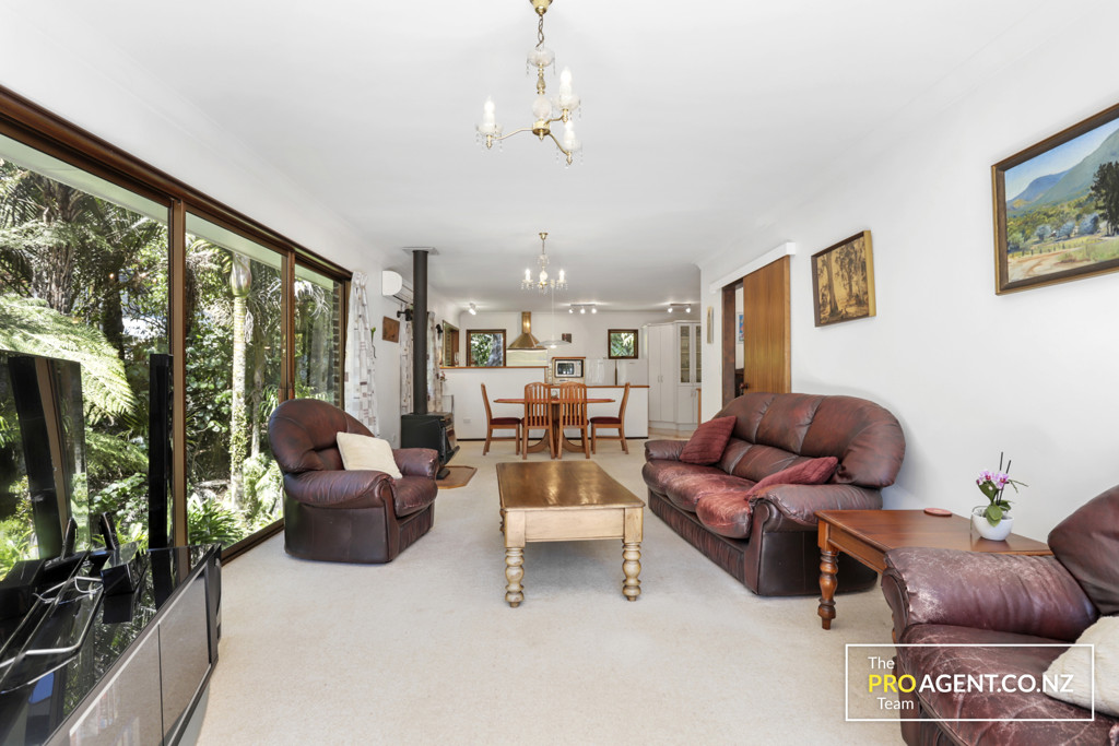 224 Konini Road, Titirangi - Photo 7